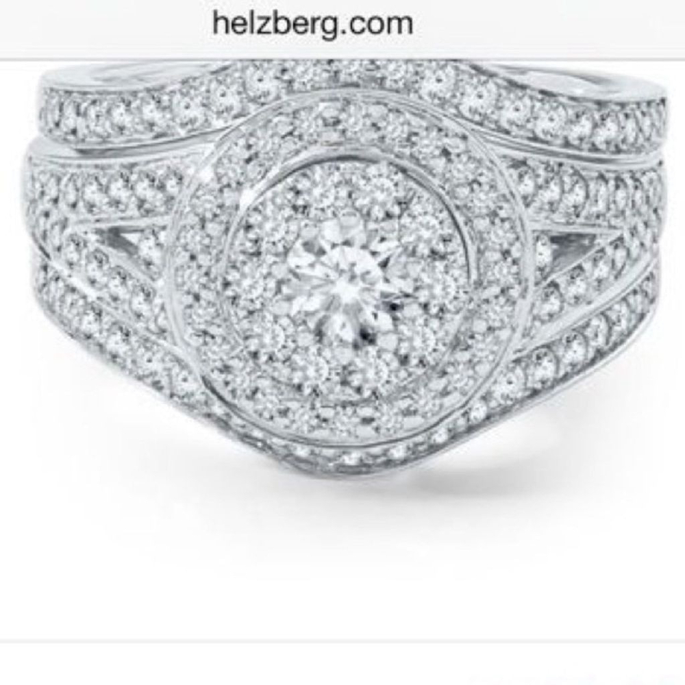 Helzberg Diamond 14K 1 1/3 CTW RD White Gold Halo Bridal Wedding Ring Set